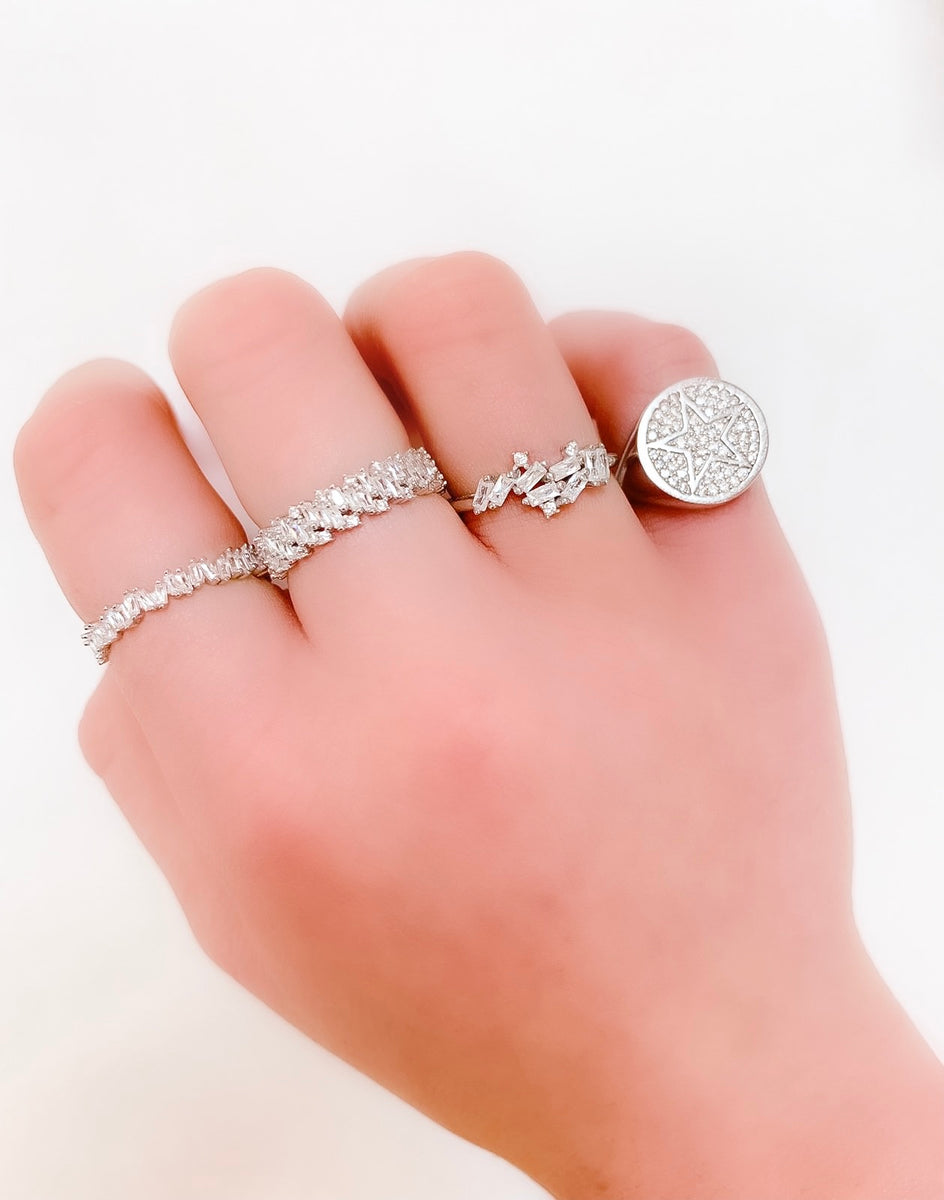 Pinky ring star on sale
